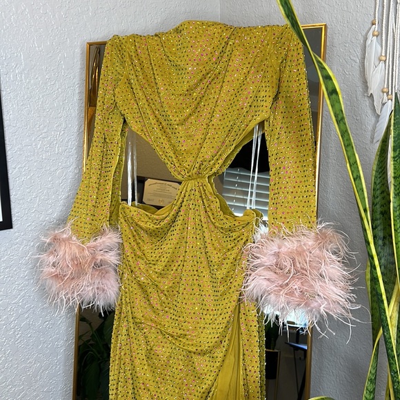 HOUSE OF CB 'Gina' Feathered Chartreuse Crystallised Maxi Dress NWOT - Picture 6 of 11